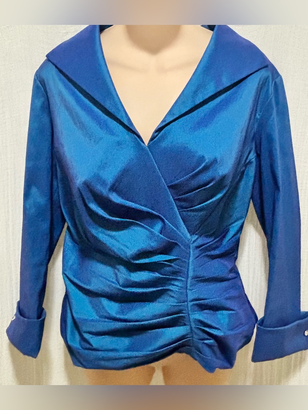 VIntage Tadashi Collection Iridescent Blue Satin V-Neck Blouse Pleated 8
